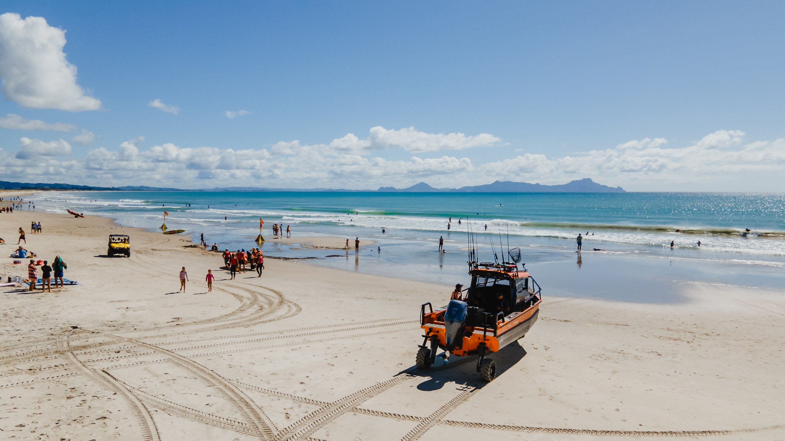 Waipu Cove 0005 amphibious boat nz 1.jpg